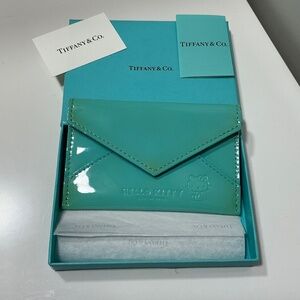 RARE Tiffany Hello Kitty collab patent leather card/coin case